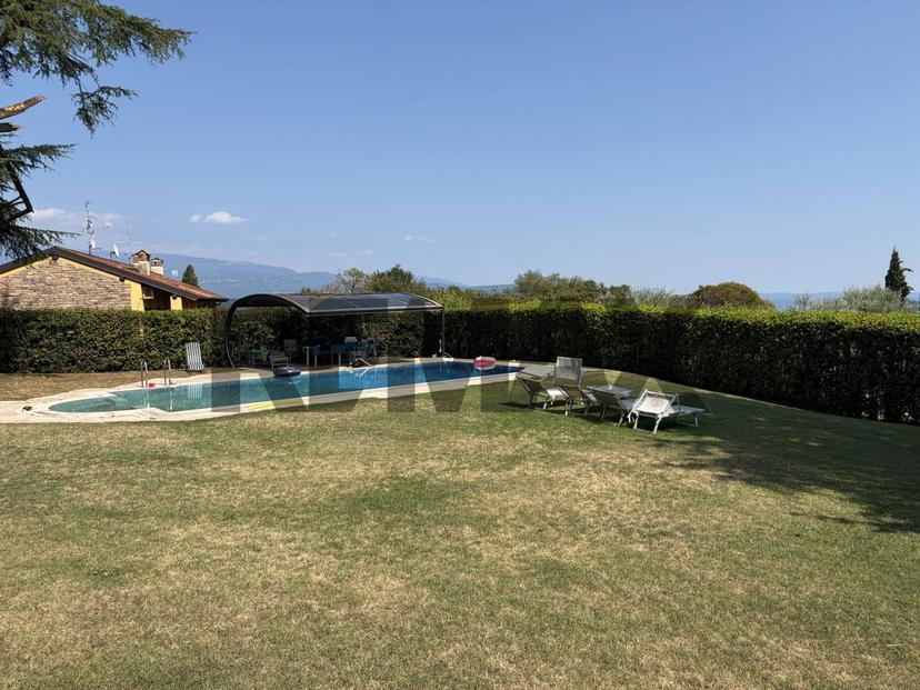 Villa, Salò