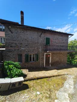 Quadrilocale, Castiglione di Garfagnana
