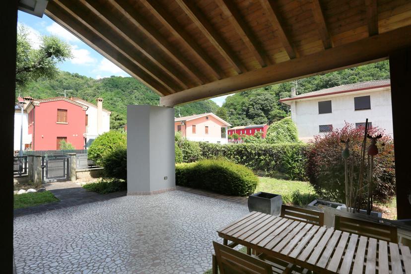 Casa indipendente in Via S.S. Pietro E Paolo, Vo' — foto 2 di 5
