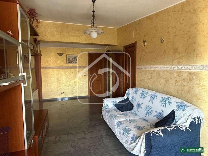 Quadrilocale in Via Reggio Modena 81, Reggio di Calabria — foto 2 di 5