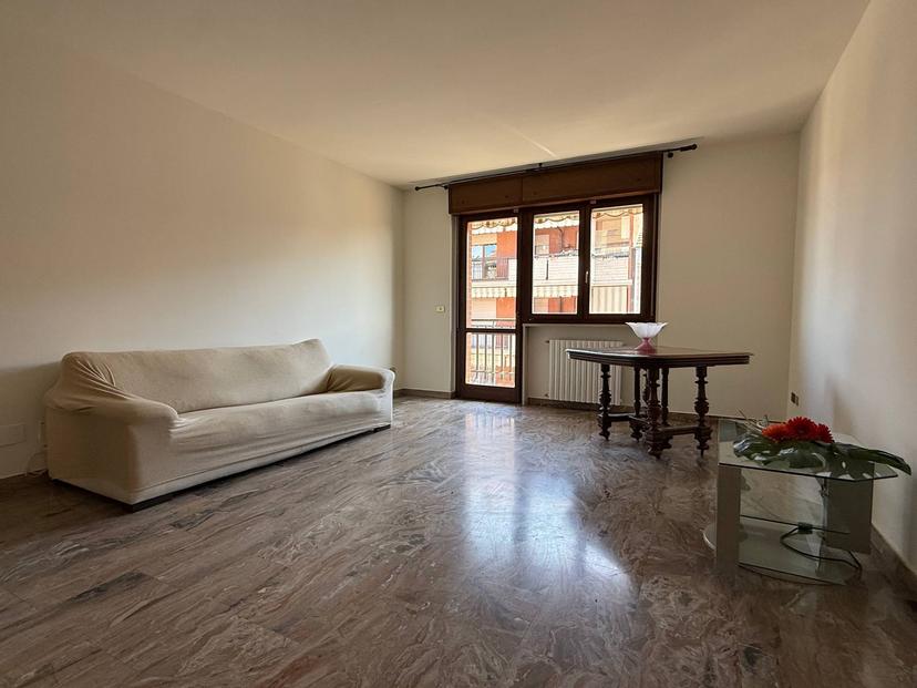 Quadrilocale in Via Tempio Pausania 39/24, Torino
