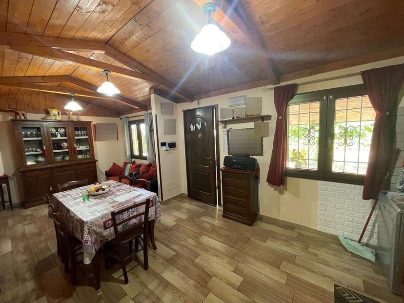 Casa indipendente, Latina — foto 3 di 5
