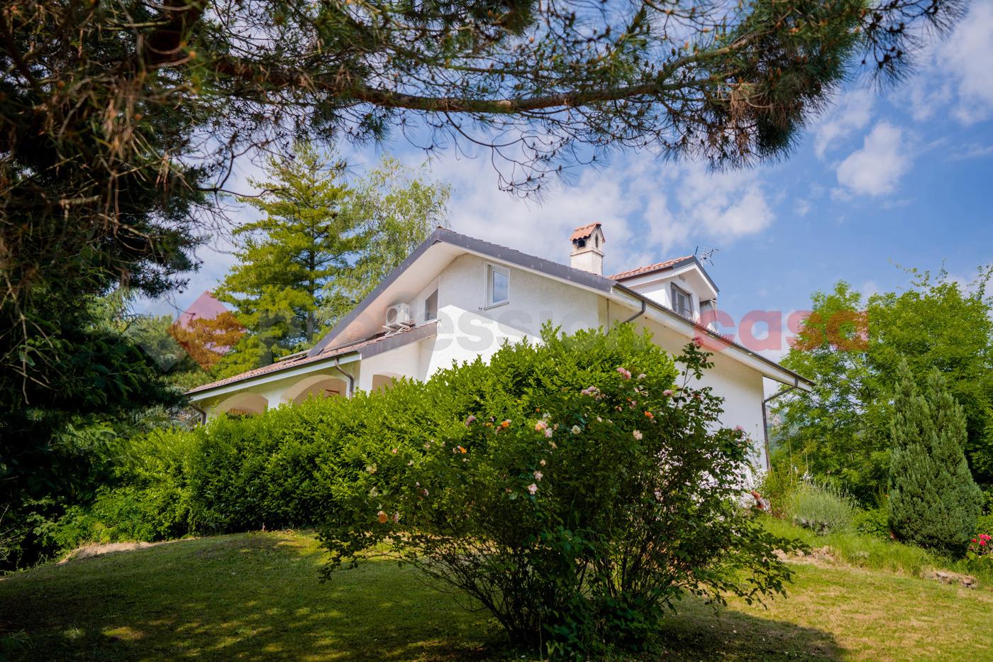 Villa in Via Frossasco  29, Roletto