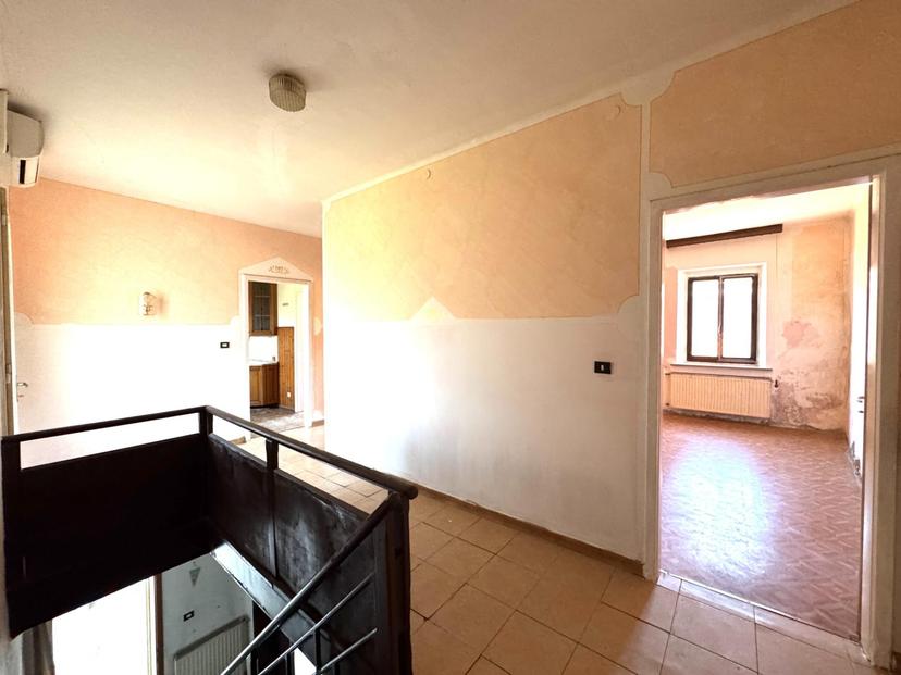 Terratetto plurifamiliare, Medea — foto 4 di 5