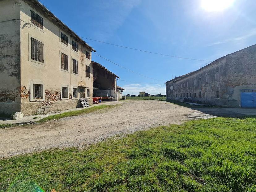 Rustico in Via delle Salette, Nogarole Rocca — foto 4 di 5