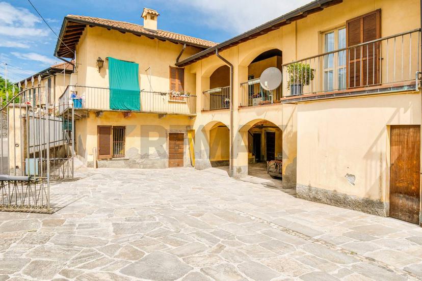 Trilocale, Barasso — foto 3 di 5