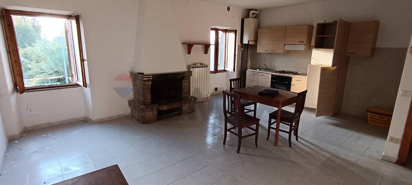 Rustico in Via Case Fabbrizi 5, Gualdo Tadino — foto 4 di 5