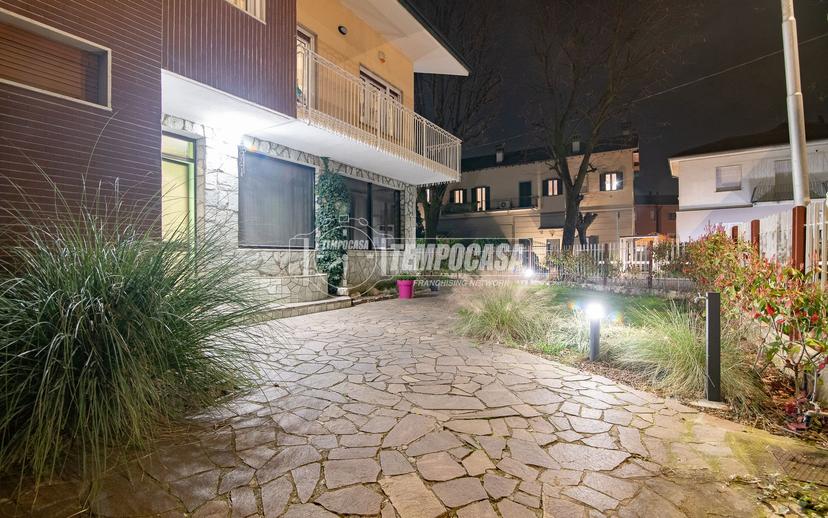 Villa a schiera in Via Padre Galastri, Cassano d'Adda
