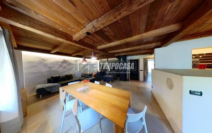 Appartamento in Via Tourneuve 5, Aosta