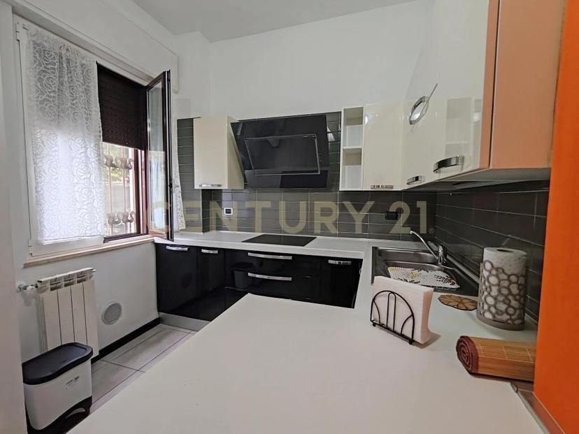 Trilocale in Via Castelli Fiorenza 54, Rho — foto 4 di 5