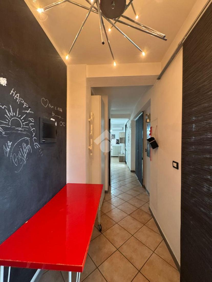 Trilocale in Via Carracci 8, Reggio nell'Emilia — foto 5 di 5