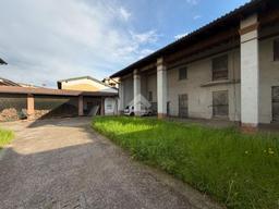 Casa indipendente in Via Fiume 13, Verolavecchia
