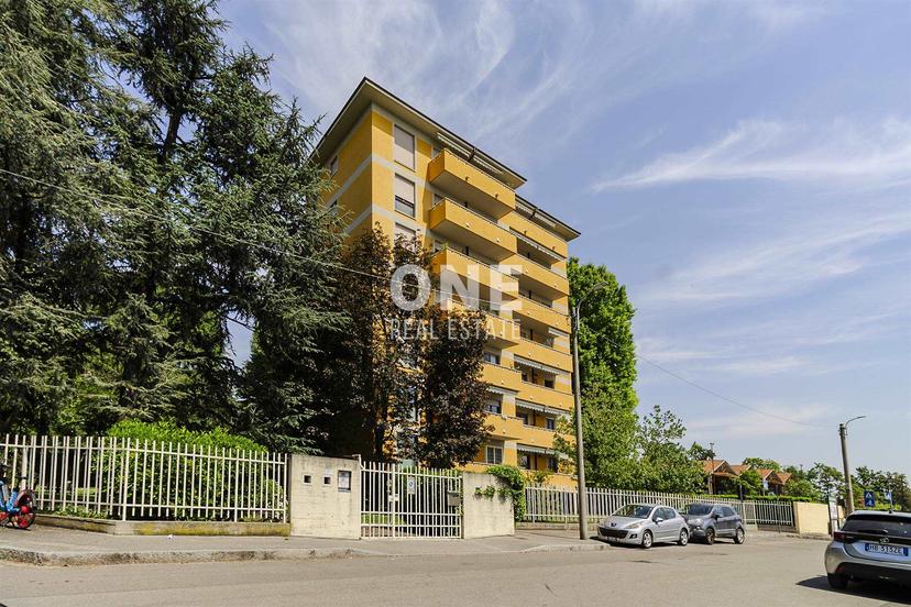 Trilocale in Via Spallanzani, Monza