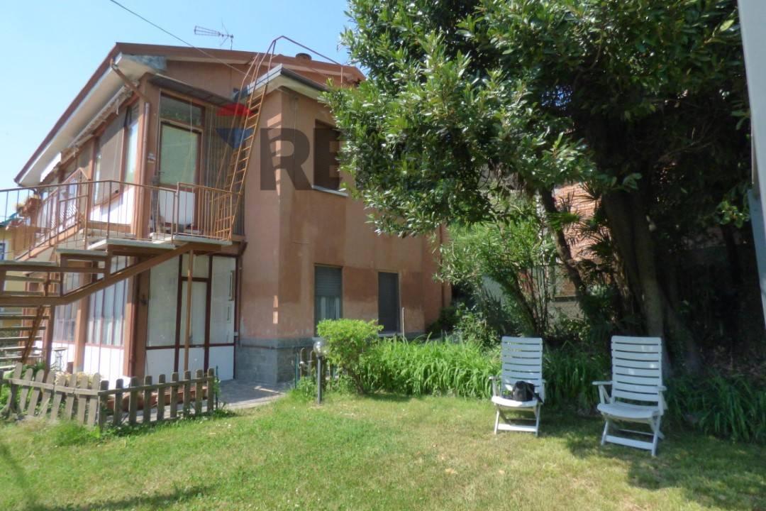 Bilocale in Via alla Rocca, Laveno-Mombello
