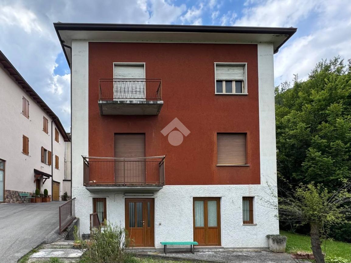 Quadrilocale in Via della Rova 3, Endine Gaiano