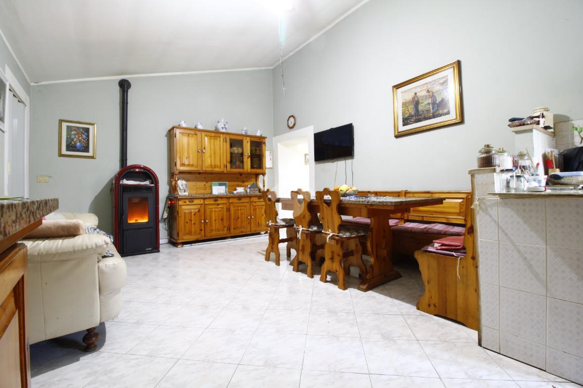 Quadrilocale in Via Enrico Cialdini 8, Canino