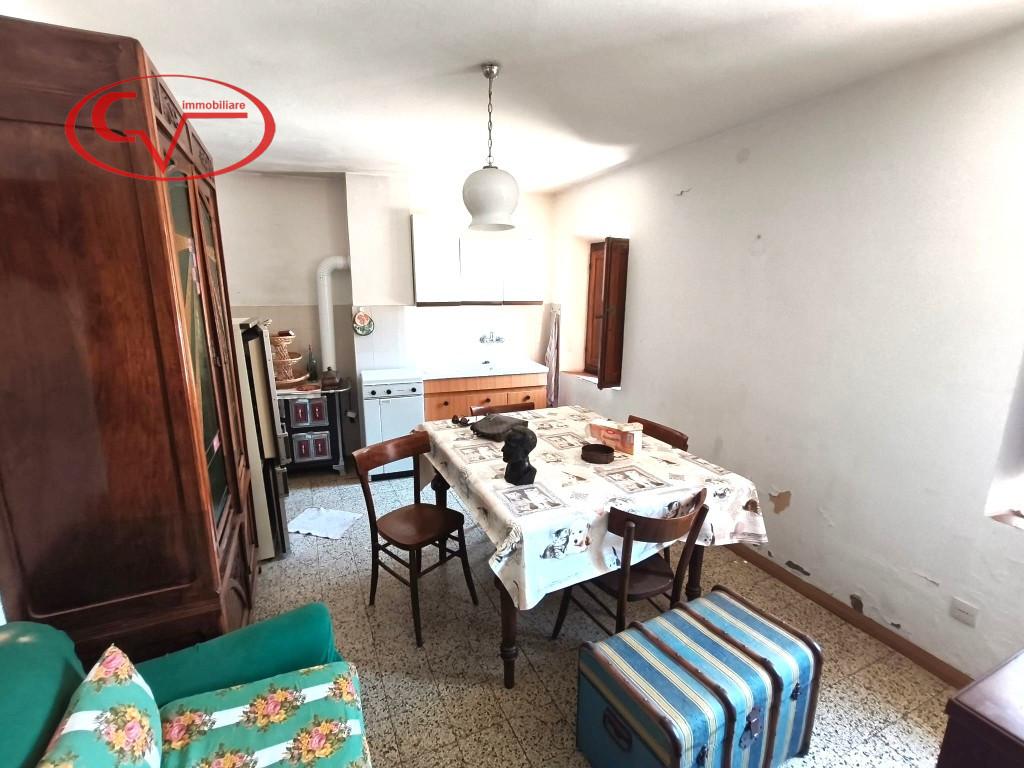Trilocale in Via Trento, Bucine