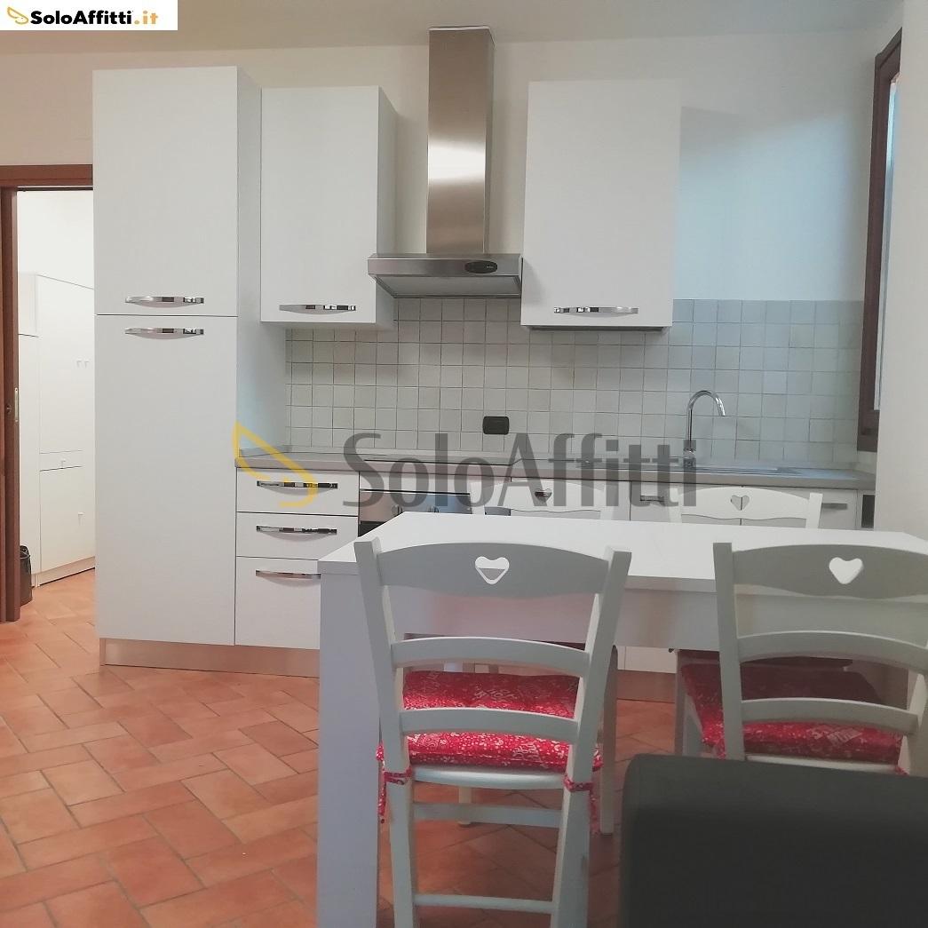 Bilocale in Via Camillo Benso Conte di Cavour 5, Besana in Brianza