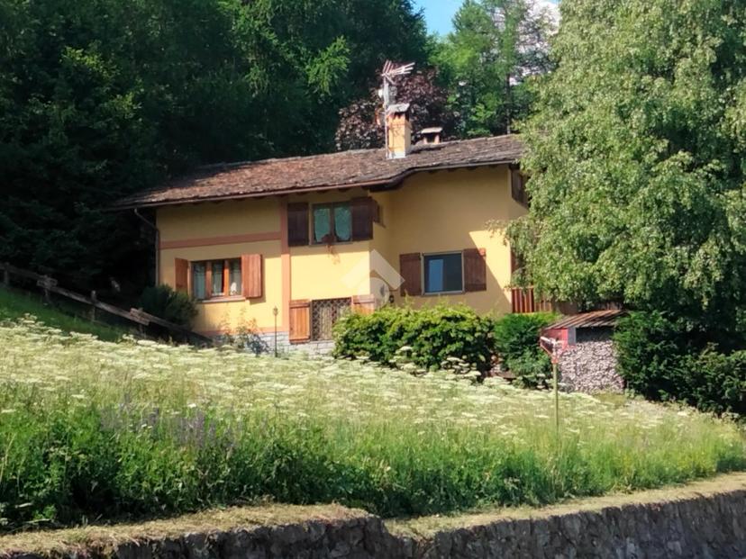 Casa indipendente in Località Deillod 1, Introd