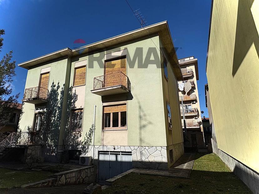 Villa in Via Padre Daniele 31, Samarate — foto 2 di 5