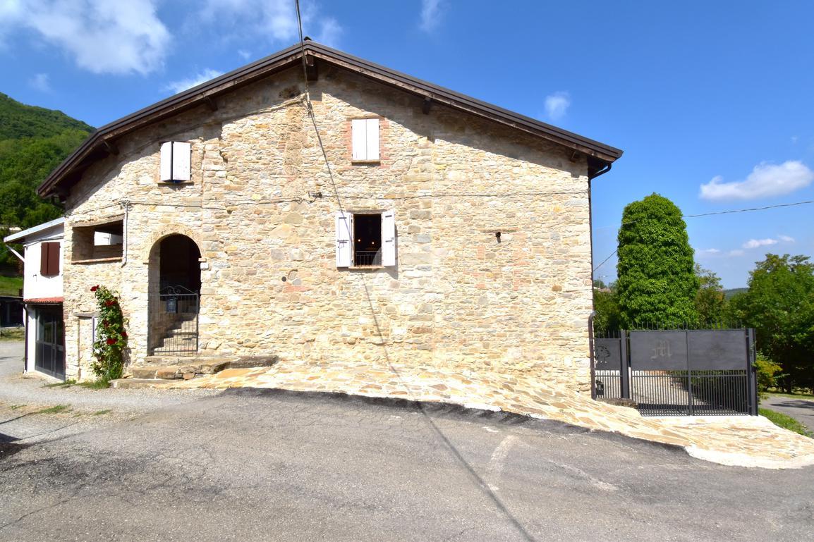 Casa indipendente in Via Monte Palone 2, Calestano