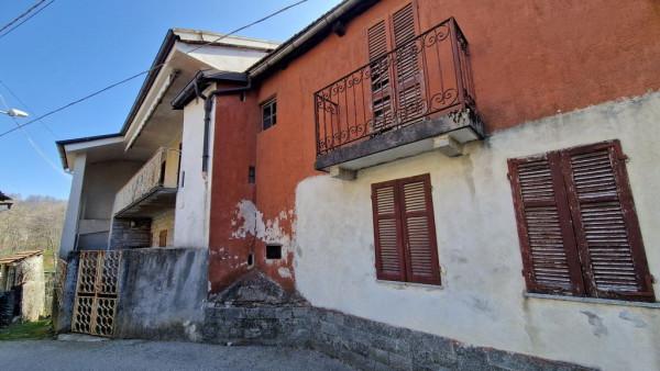Terratetto unifamiliare in Via Umberto I, Quarna Sopra — foto 2 di 5
