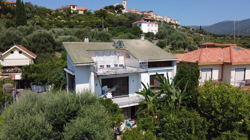 Villa in Via Besusta 13, Diano Castello — foto 5 di 5