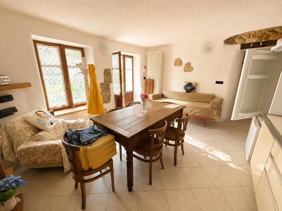 Casa indipendente in Via Cresto, Sant'Antonino di Susa