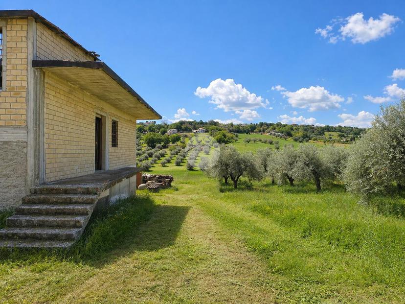 Rustico in Contrada Castelletta, Civitanova Marche — foto 2 di 5