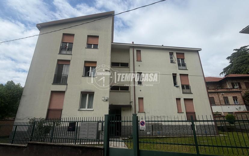 Trilocale in Via Giovanni Pascoli 8, Carate Brianza — foto 5 di 5