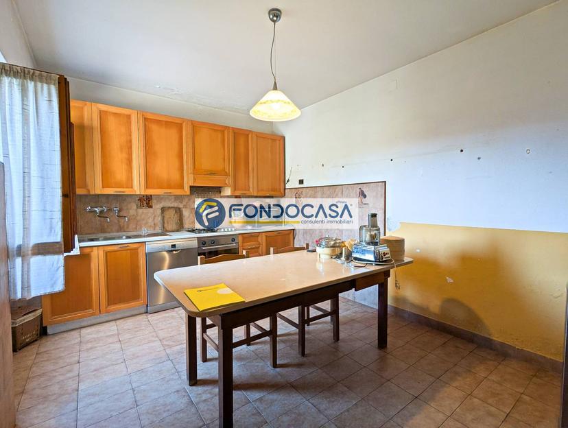 Casa indipendente in Via Serraglio, Pietrasanta — foto 3 di 5
