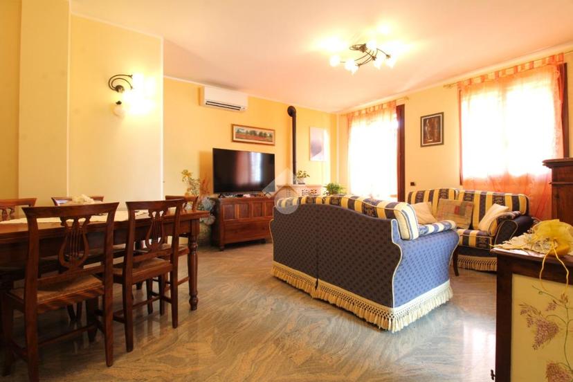 Villa a schiera in Via Radici in Monte 1, Castellarano — foto 2 di 5