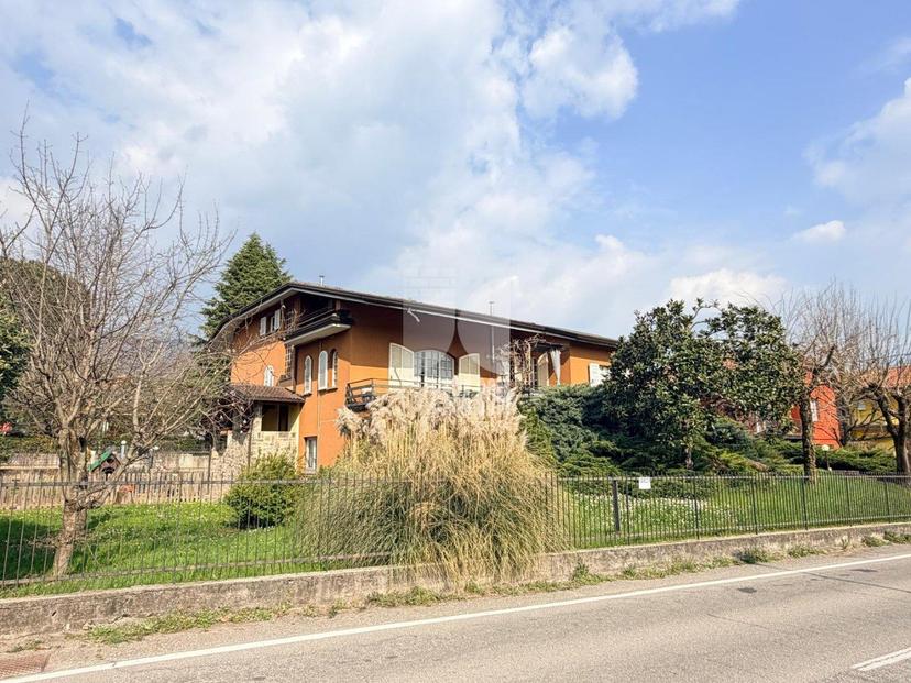 Villa in Via Canva, Trescore Balneario — foto 2 di 5