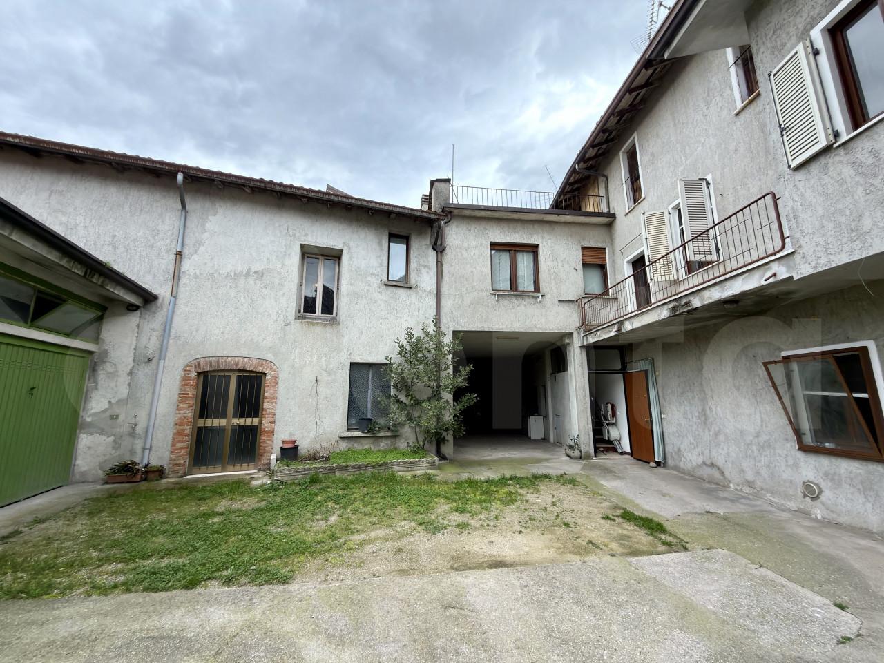 Casa indipendente in Via San Marco 81, Lonato del Garda