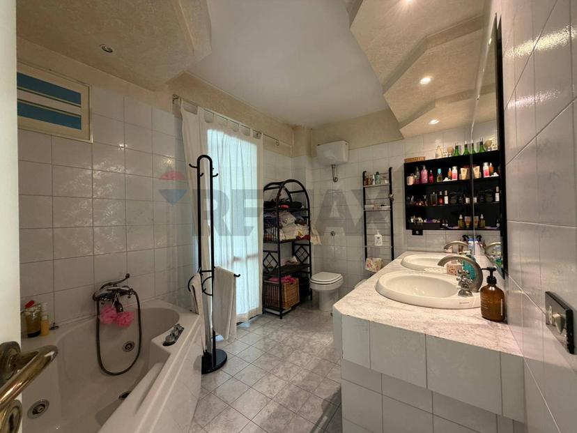 Villa a schiera, Formia — foto 2 di 5