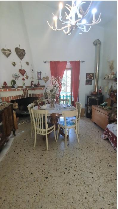 Casa indipendente in Via delle Margherite, Savelli — foto 3 di 5