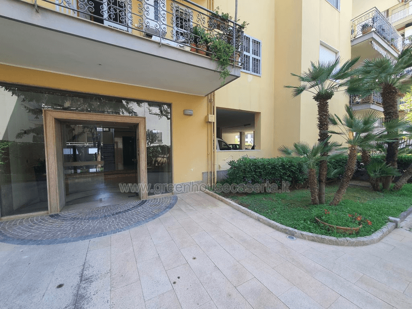 Quadrilocale in Via Amalfi Repubblica Marinara 14, Caserta