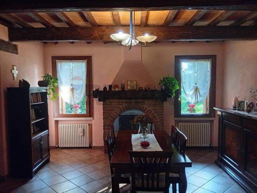 Villa, Ostiglia — foto 4 di 5