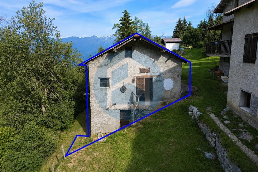 Casale in Strada per Volano, Cimbergo — foto 4 di 5