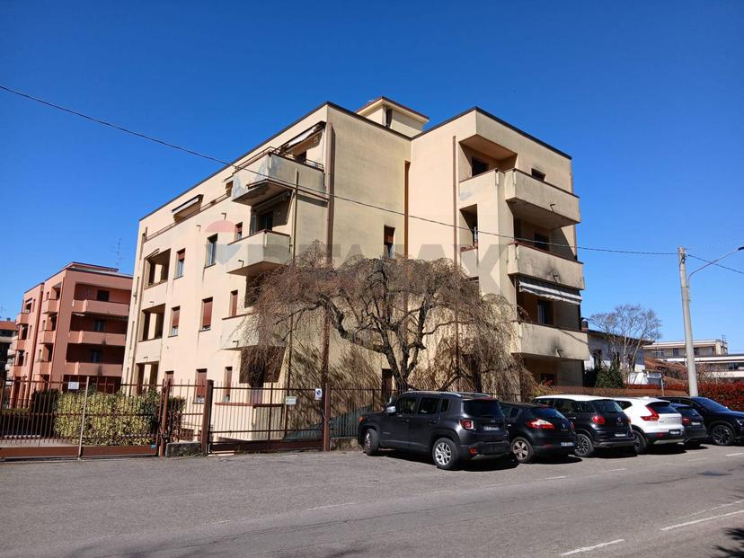 Trilocale in Via Napoleone Ruberto 37, Cardano al Campo — foto 5 di 5
