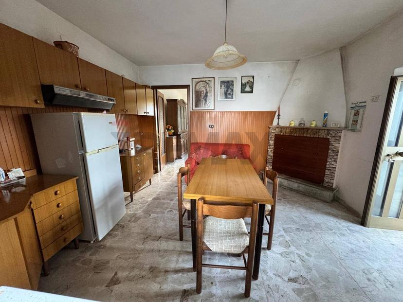 Casa indipendente in Via Pietranegra 5, Lettomanoppello — foto 3 di 5