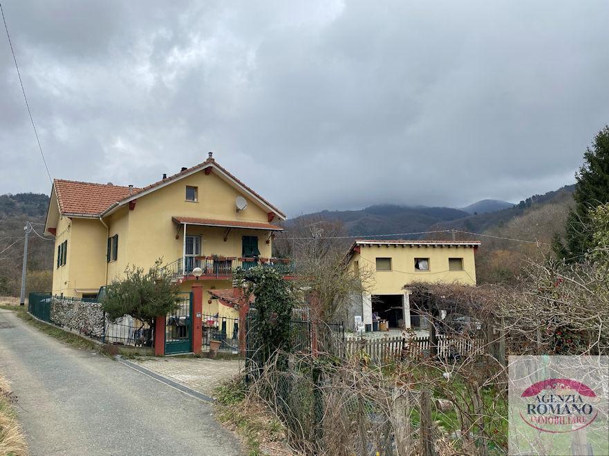 Villa bifamiliare, Stella
