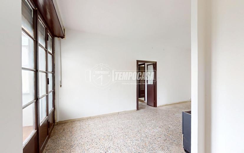 Trilocale in Via Giovanni Pascoli 8, Carate Brianza
