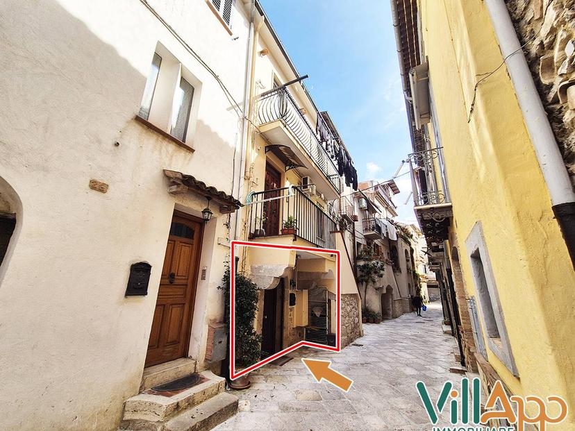 Quadrilocale in Via Alessandro Manzoni 18, Fondi — foto 2 di 5