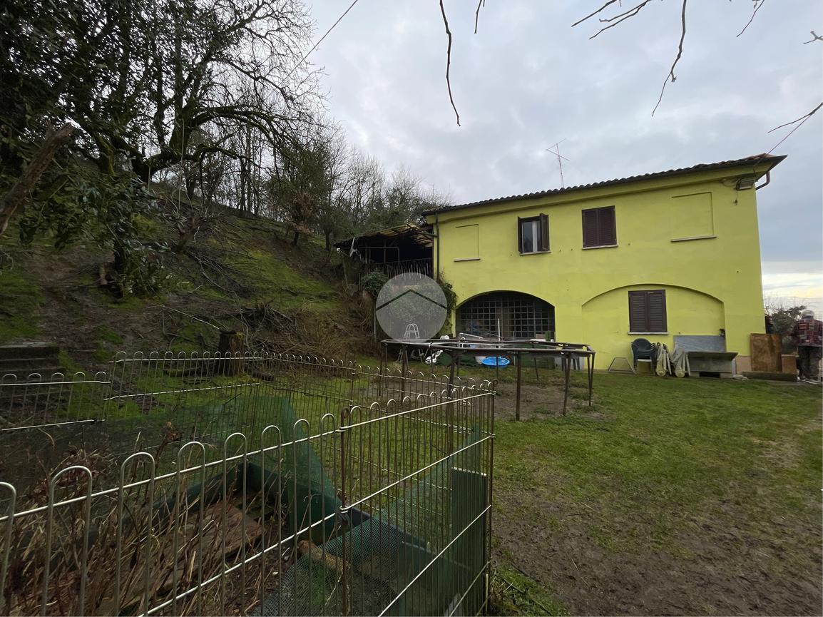 Casa indipendente in Recinto Santo Spirito Sud 13, Asti