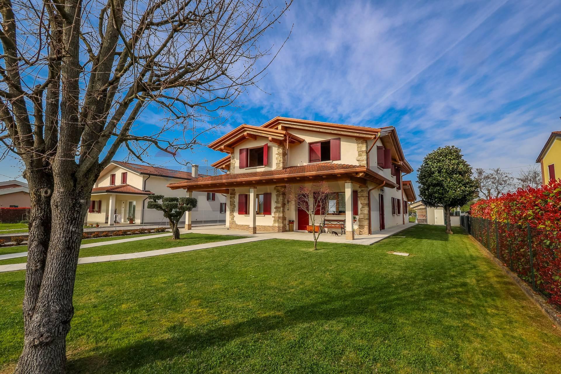 Villa in Via Scappacchiò Est 70, Saccolongo
