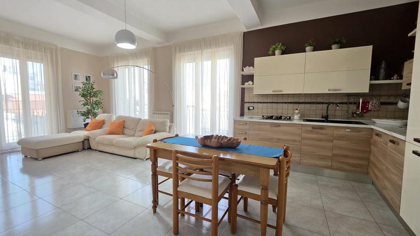 Trilocale in Via del Sole 38, Milazzo
