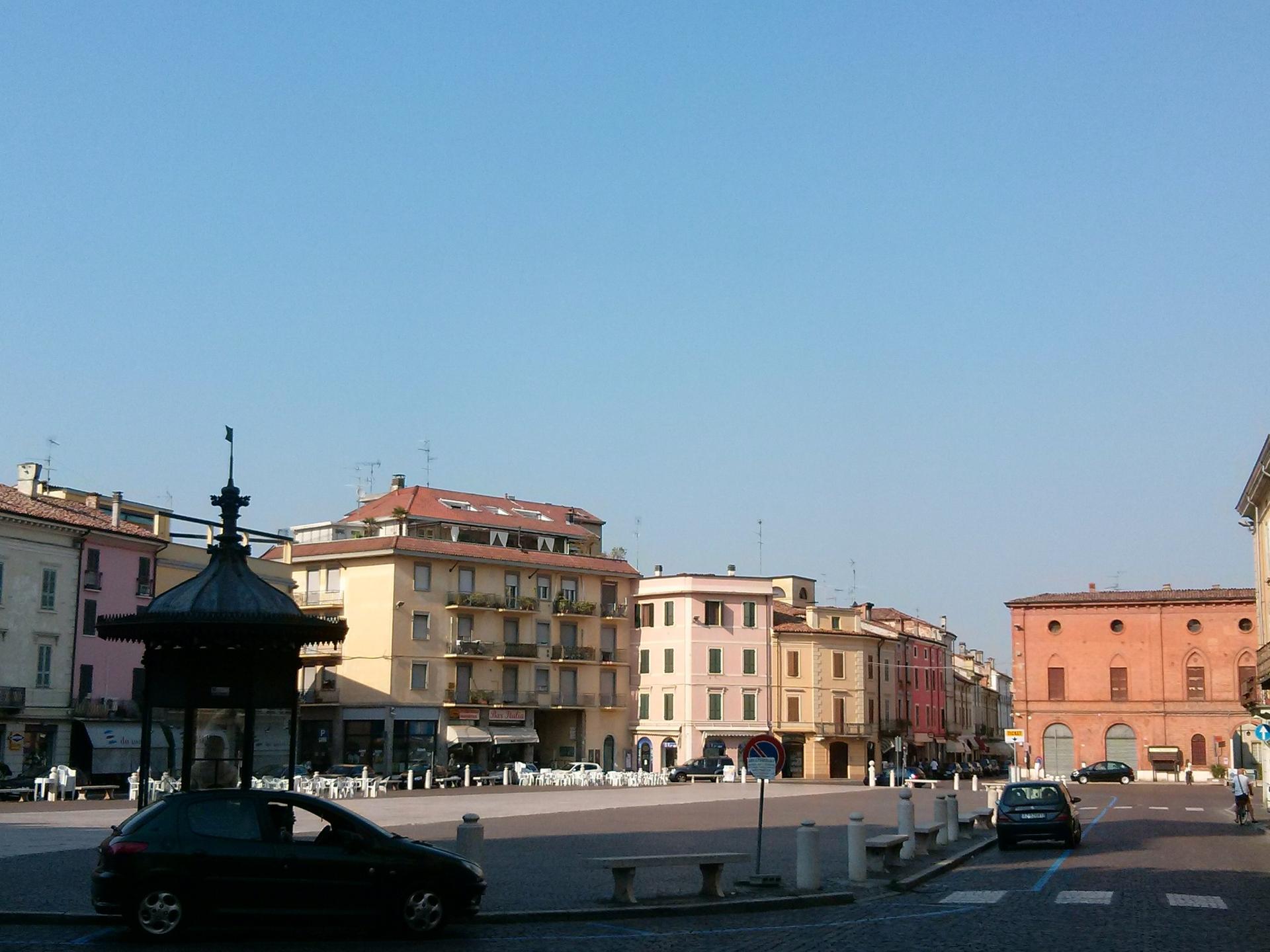 Villa in Via Guglielmo Marconi 32, Casalmaggiore