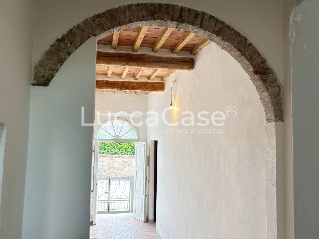 Villa in I Montecarlo 55015, Montecarlo