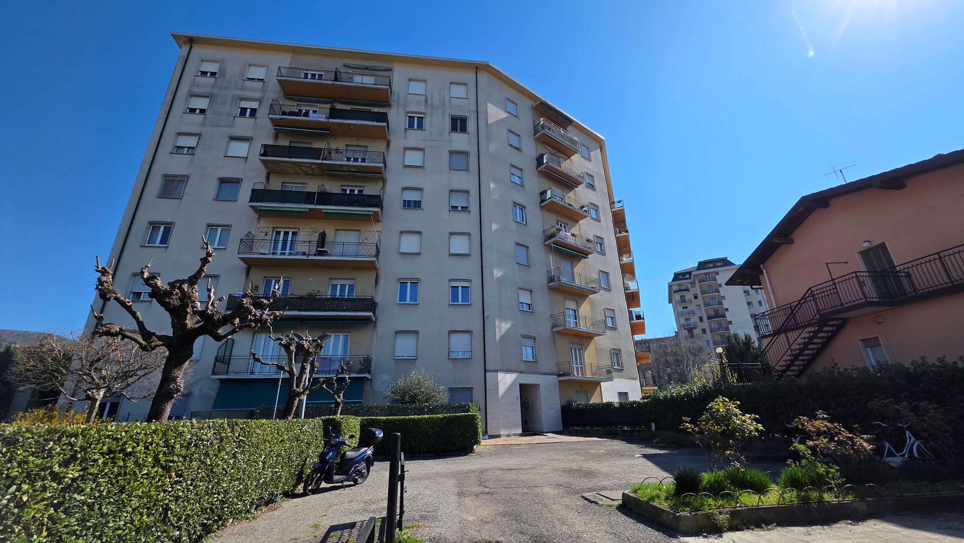 Bilocale in Via Camponuovo  60, Lipomo